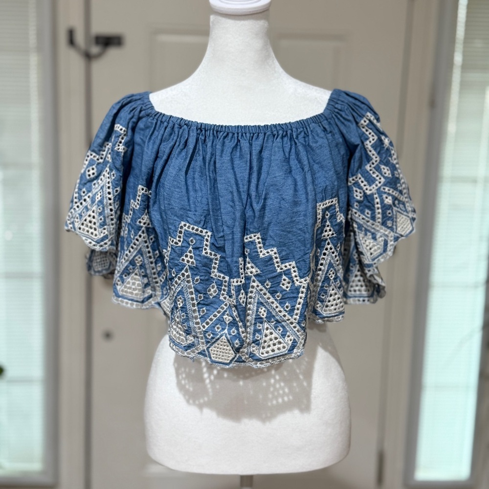 Gianni Bini Chambray Eyelet Off-Shoulder Crop Top